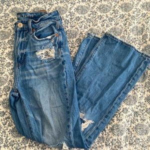 PRICE DROP!! Today only! American Eagle Flared Jeans